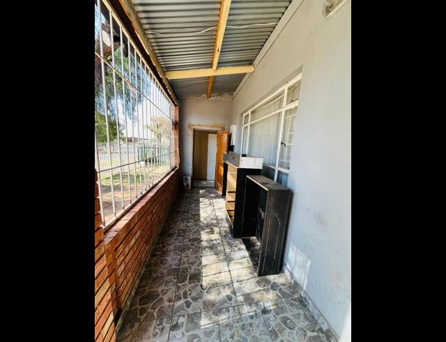 6 BEDROOM HOUSE FOR SALE IN BENONI CENTRAL